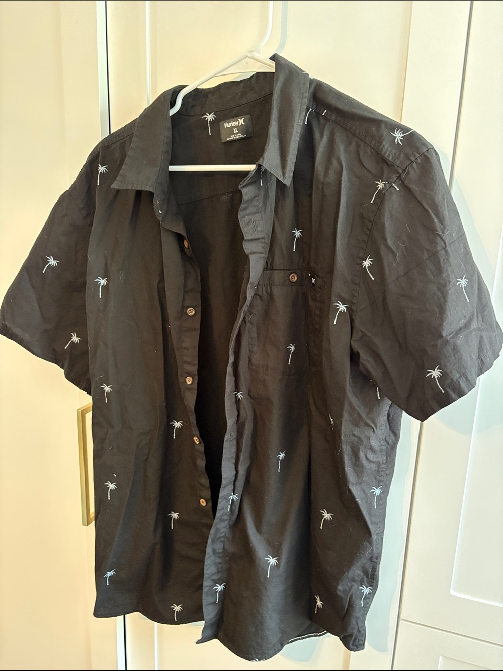 Hurley beach tropical short sleeve button down